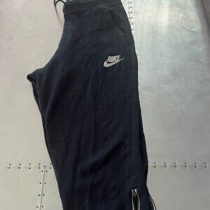 Nike Capri Women Med Zip Leg Capri Sweats - Sz Med